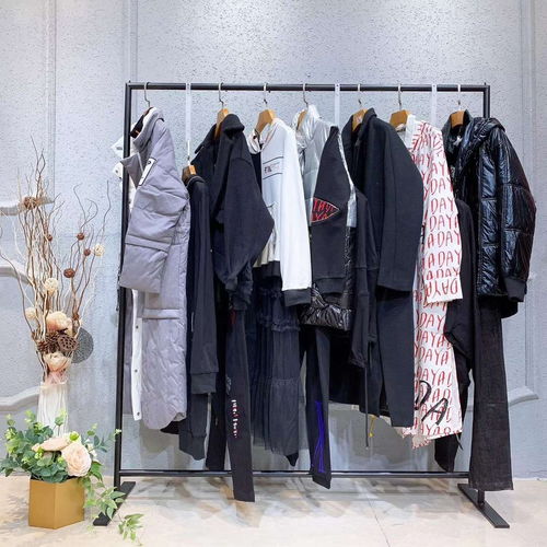 吉梦雅女装免费加盟品牌女装折扣店做二手服装批发哪里拿货
