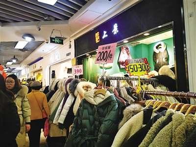 朝天门服装批发商直播带货突围记
