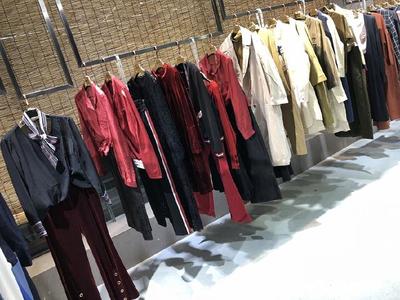 广州最便宜的品牌女装库存尾货批发市场在哪里?