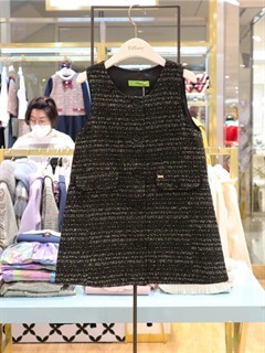 服装商场实拍图库_全球服装零售批发市场实拍_服装展会实拍-韩版
