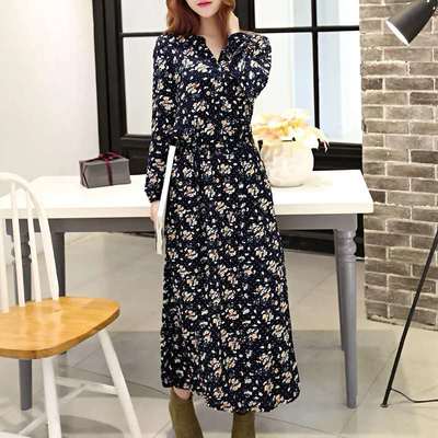 名品折扣店服装：浪漫一身长袖打底连衣裙的批发优势